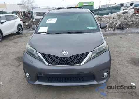 2015 Toyota Sienna Se 8 Passenger из США, поврежденный, VIN 5TDXK3DCXFS646389